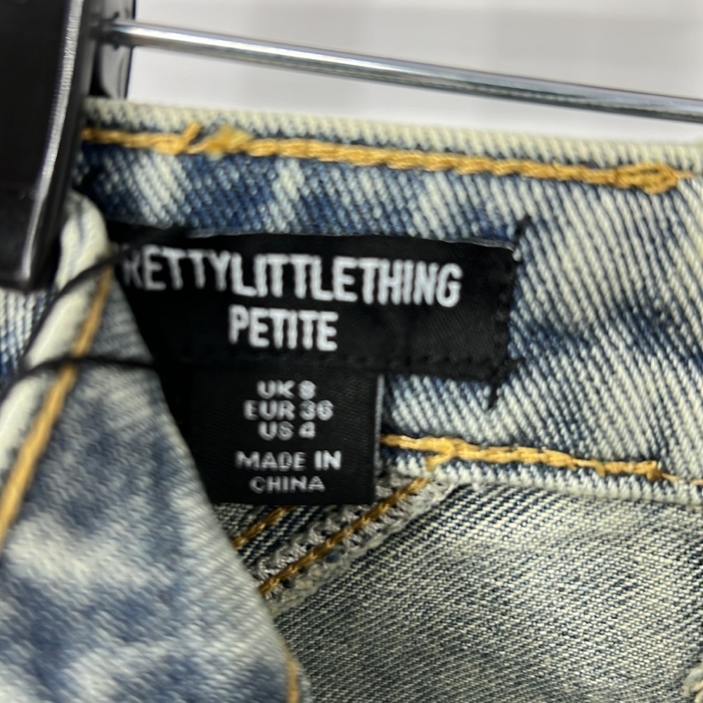 Pretty little thing NWT seam back fold over waist jeans women’s 8 petite - Picture 5 of 8